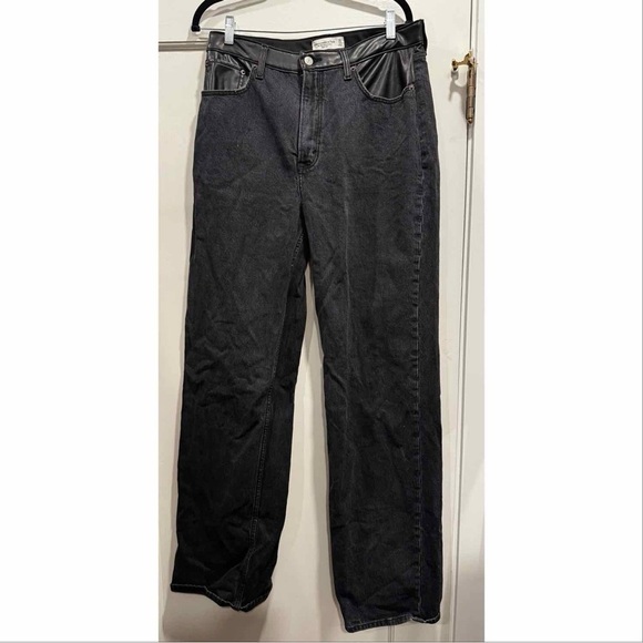 Abercrombie Black Loose High Rise Jean‎ 31 Tall Black Leather Grunge Full Length - Picture 4 of 14
